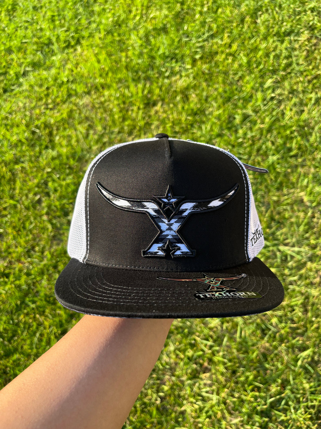 TEXHORN Black & White Snap Back